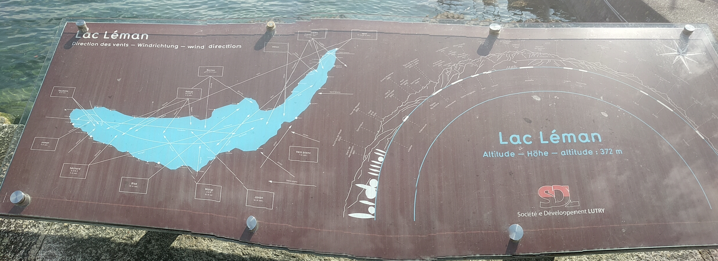 Lac Leman Tafel am See