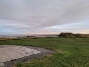 Radreise Nordsee - Tag 14 Koenigssee- Fedderwaddersiel Bremerhaven Wattenmeer Containerwschiffe Fischerboote