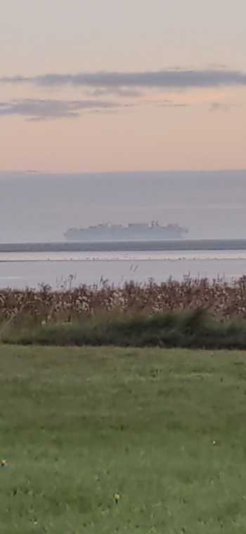 Radreise Nordsee - Tag 14 Fedderwaddersiel Bremerhaven Wattenmeer Containerwschiffe Fischerboote Weser Bremen Horstedt Camping 