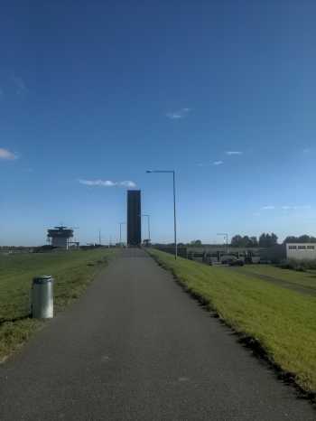 Radreise Nordsee - Tag 14 Fedderwaddersiel Bremerhaven Wattenmeer Containerwschiffe Fischerboote Weser Bremen Horstedt Camping 