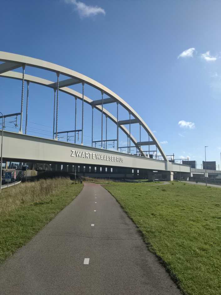 Radreise Nordsee -Tag 6 Zuid-Holland, Maassluis, Hoek van Holland ; Rhein Maas Mündung, Den Haag, Dünen, Strand, Nordsee, 