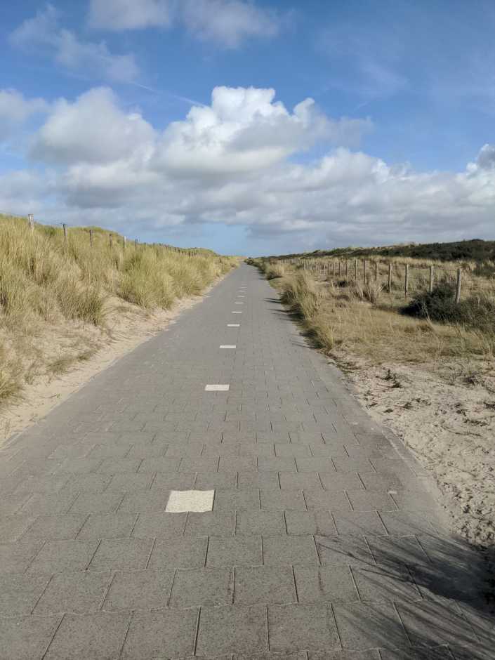 Radreise Nordsee -Tag 6 Zuid-Holland, Maassluis, Hoek van Holland ; Rhein Maas Mündung, Den Haag, Dünen, Strand, Nordsee, 