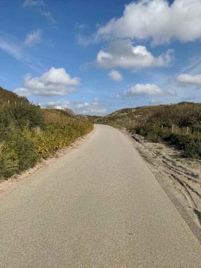 Radreise Nordsee -Tag 6 Zuid-Holland, Maassluis, Hoek van Holland ; Rhein Maas Mündung, Den Haag, Dünen, Strand, Nordsee, 