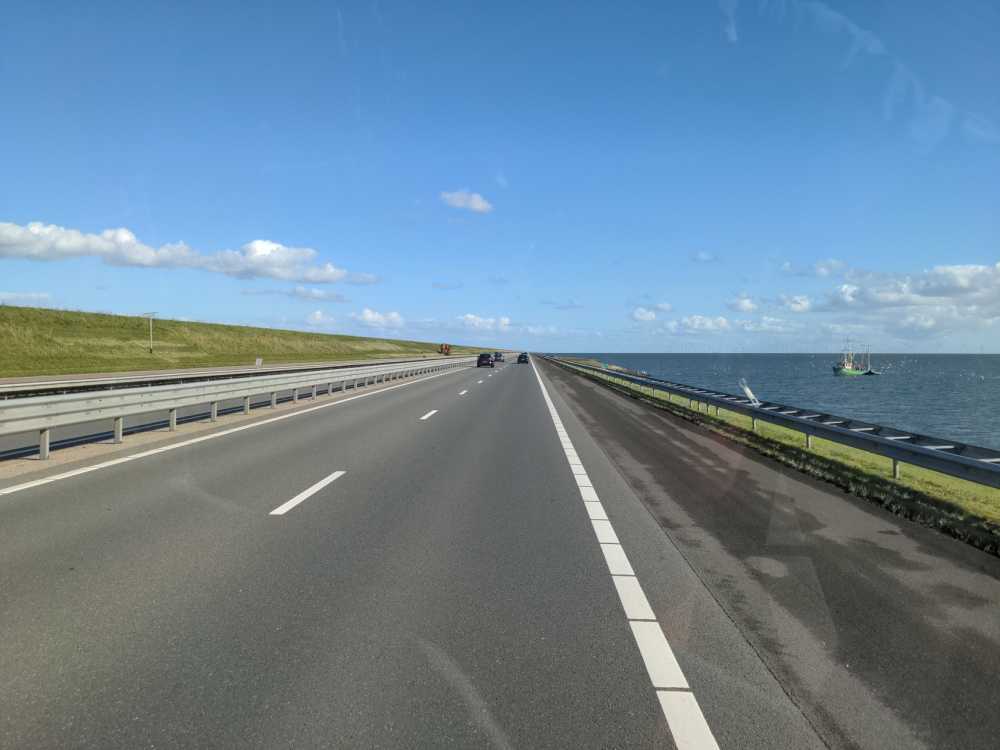 Radreise Nordsee -Tag  Noord-Holland  - Friesland, IJsselmeer, Polder, Schleusen, Damm, Deich Leeuwarden  