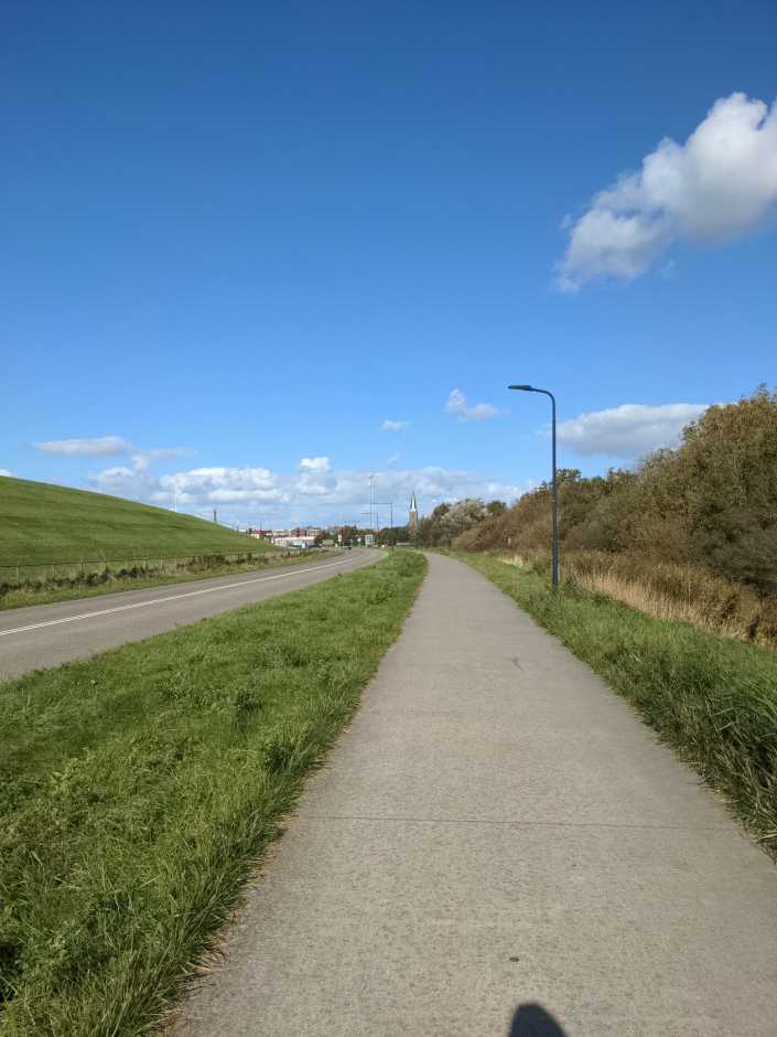 Radreise Nordsee -Radreise Nordsee -Tag  Noord-Holland  - Friesland, IJsselmeer, Polder, Schleusen, Damm, Deich Leeuwarden   