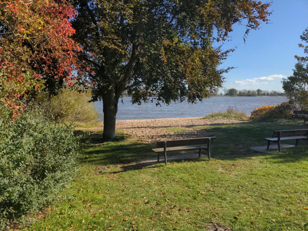 Radreise Nordsee -Fedderwaddersiel, Bremerhafen, Wattenmeer Containerwschiffe Fischerboote , Wesermündung, Fischerhavn, Ebbe, Flut, Fischerdorf, Zelten mit Meerblick 