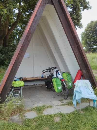 Leine - heide Radweg, Unterstand 