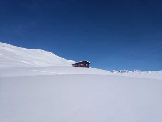 Alteschgletscher und Fieschergletscher Marjälen Stausee und Bach, Gletscherstübli