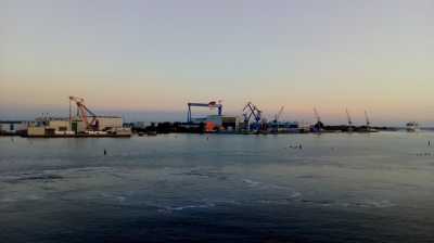 Warnemünde - Hafeneinfahrt nach Rostock