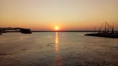 Warnemünde - Hafeneinfahrt nach Rostock