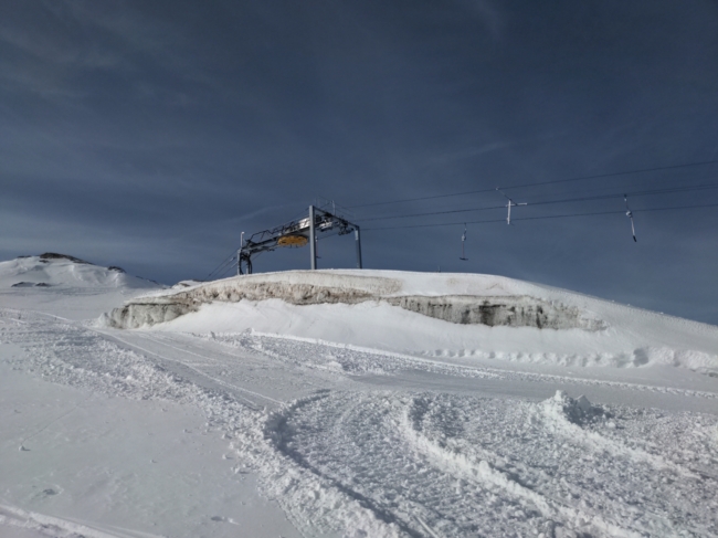 ../previews/012-Diablerets-Opening-Glacier-3000_20221112_120938.jpg.medium.jpeg