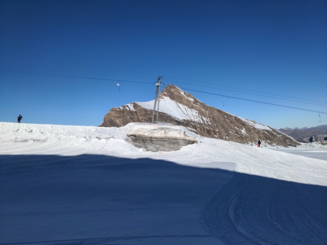 ../previews/038-Diablerets-Opening-Glacier-3000_20221113_131942.jpg.medium.jpeg
